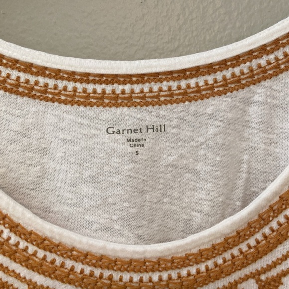 BOHO Garnet Hill Off-White and Gold Embroidered Linen & Modal Sleeveless Tank - Picture 4 of 10